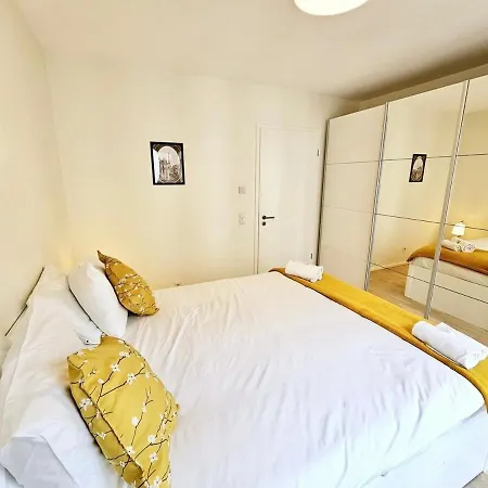 Cozy One Bedroom Flat With Convenient Parking-cd8