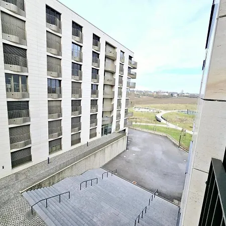 Cozy One Bedroom Flat With Convenient Parking-cd8